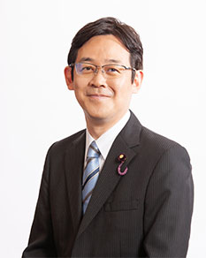 2024년 11월 문부과학대신정무관 겸 부흥대신정무관으로 임명된 아카마츠 켄.