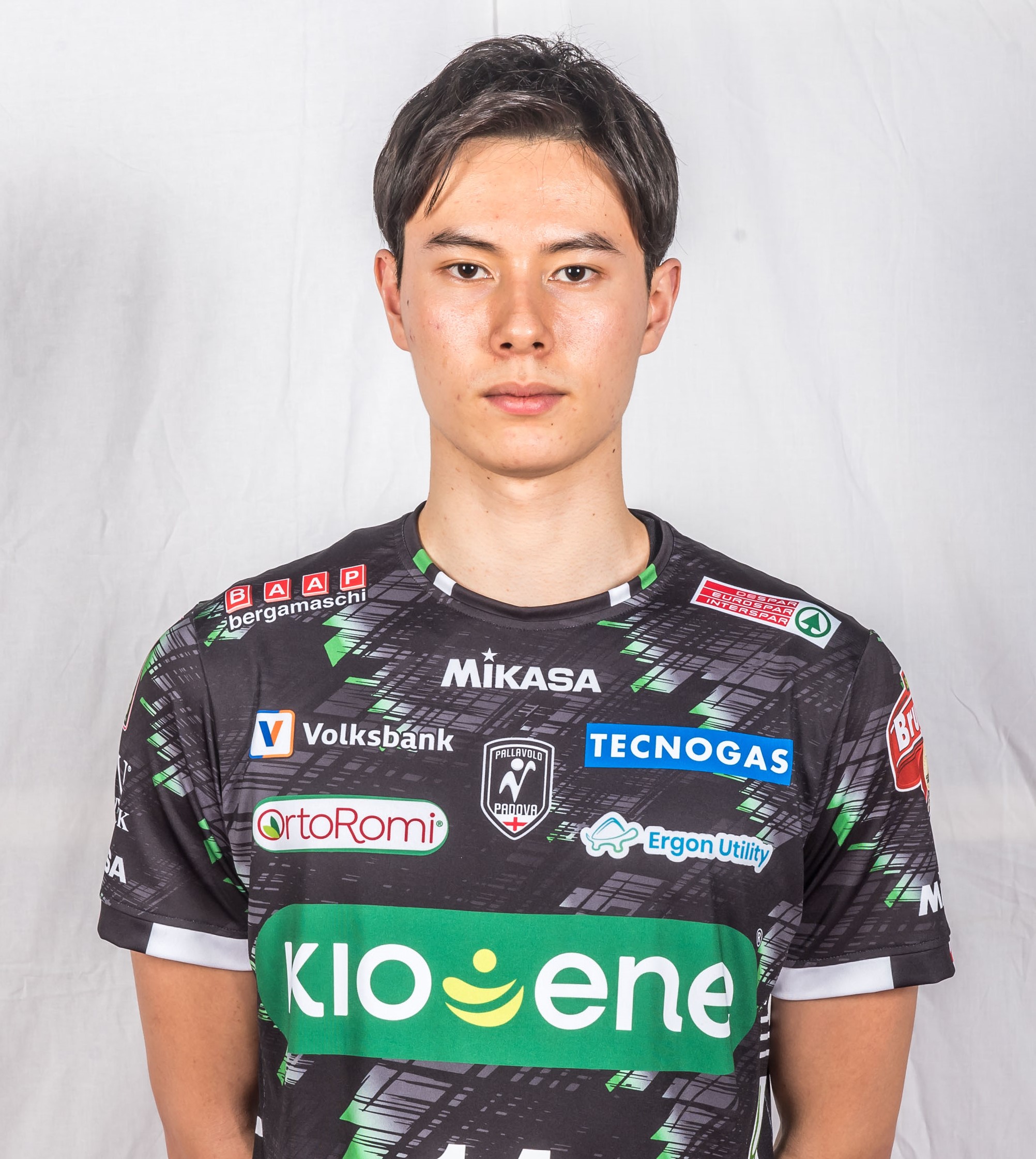 Ran Takahashi in 2021 in the Japan national team uniform