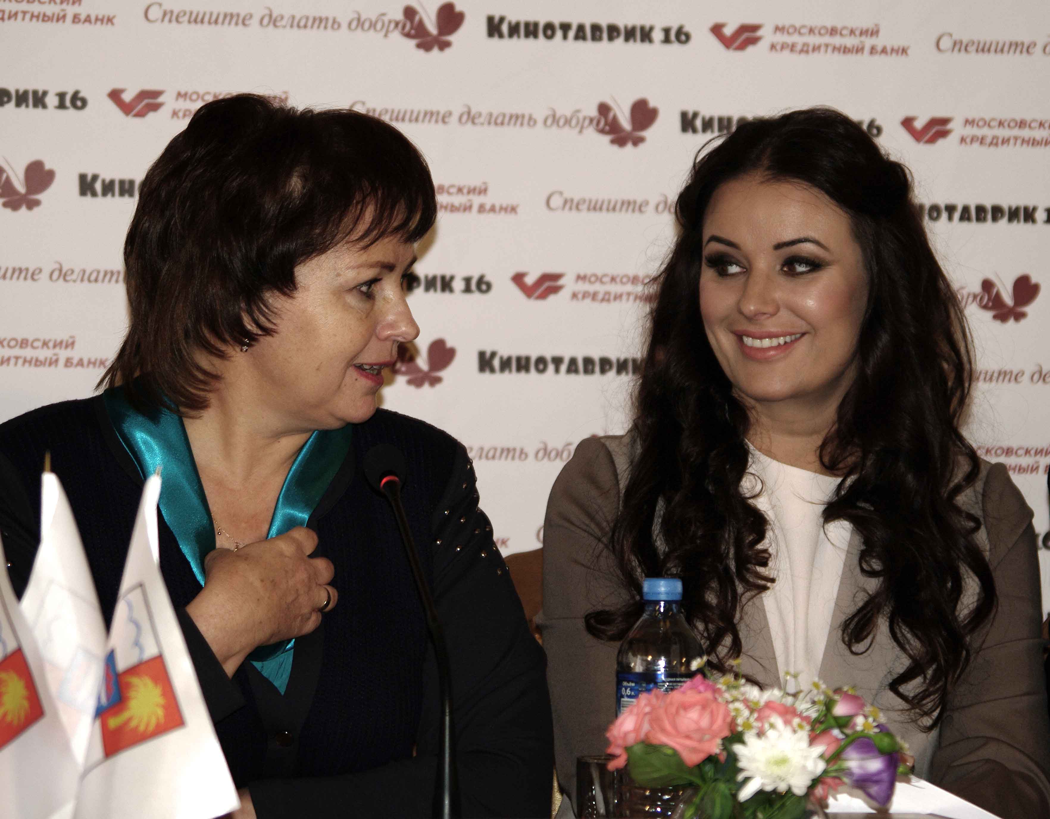 Oksana Fedorova and Irina Shuiskaya at the Kinotavrik 2016 press conference.