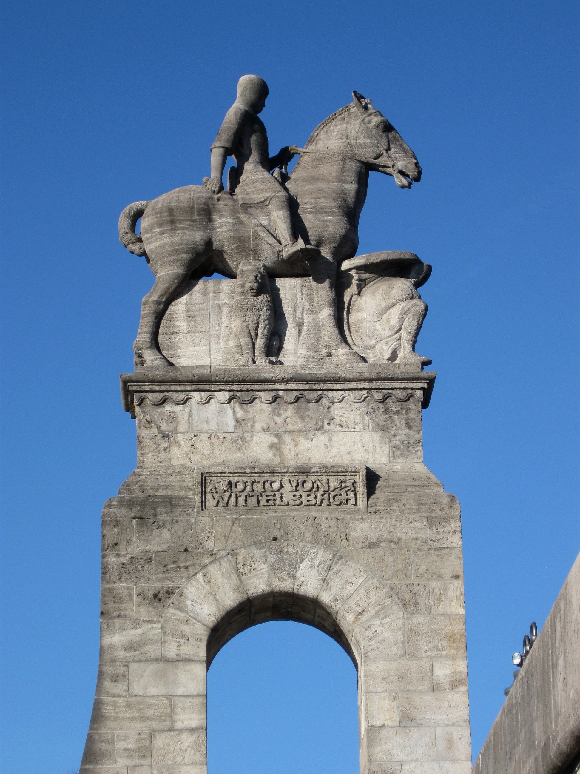 Otto von Wittelsbach on the Wittelsbach Bridge in Munich, sculpted by Georg Wrba