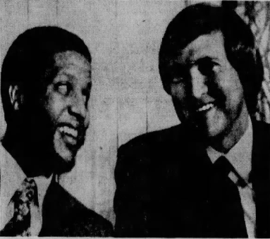 Wilkes, setelah menandatangani kontrak dengan Los Angeles Lakers, bersama pelatih barunya Jerry West.