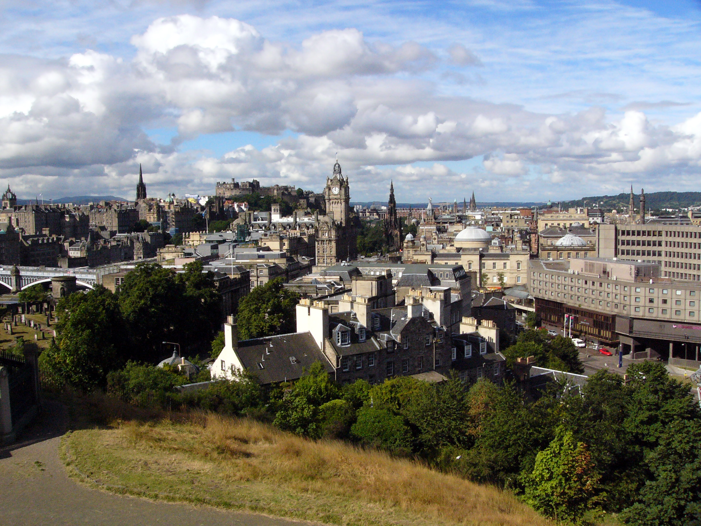 Manson was born and raised in Edinburgh, Scotland.